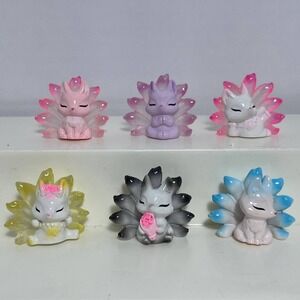 Tu Shan Jiu Wei Hu 9 Nine-Tailed Fox Lot of 6 Six Mini Figures Foxes Figurines